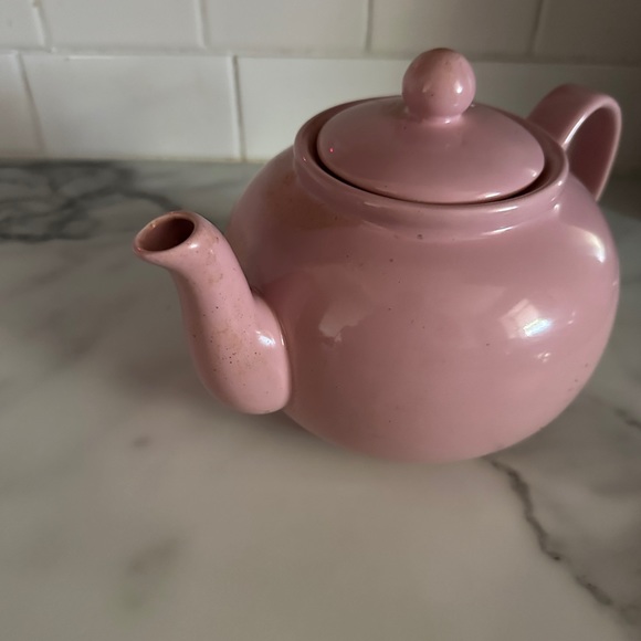 Pink Tea Pot - Picture 6 of 6
